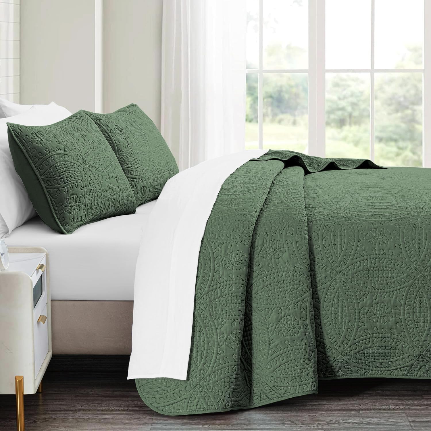 Quilted Bedding Set — Olive Green Ultrasonic Embossed Full/Queen Comforter Set.
